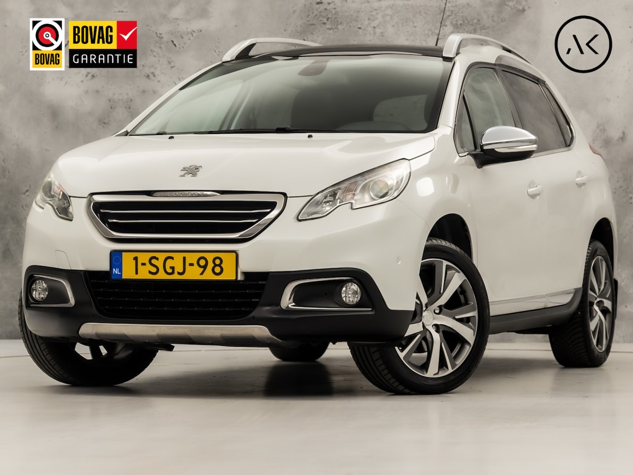 Peugeot 2008 - 1.6 VTi Féline Sports (PANORAMADAK, NAVIGATIE, CLIMATE, LEDER/ALCANTARA, GETINT GLAS, SPOR - AutoWereld.nl