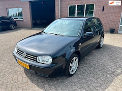 Volkswagen Golf - 1.6-16V Trendline // APK 19-8-2027