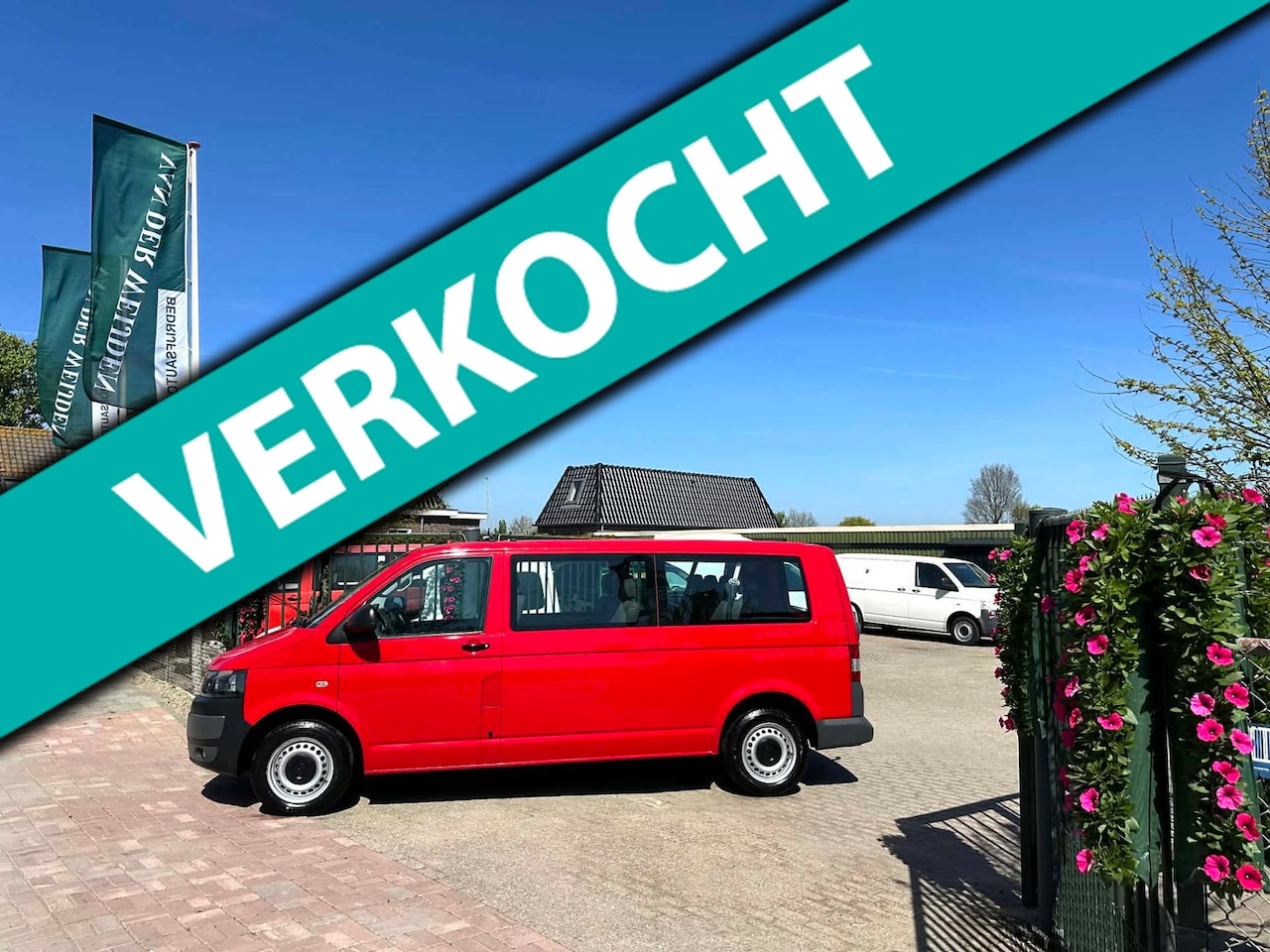 Volkswagen Transporter Kombi - 2.0 TDI L2H1 9 Pers. Automaat Marge - AutoWereld.nl