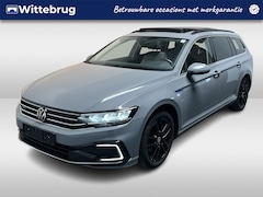 Volkswagen Passat Variant - 1.4 TSI PHEV GTE / AUTOMAAT/ PANO/ TREKHAAK/ ACC/ PARK.SENSOR.V+A/ 360 CAMERA/ STUUR+STOEL