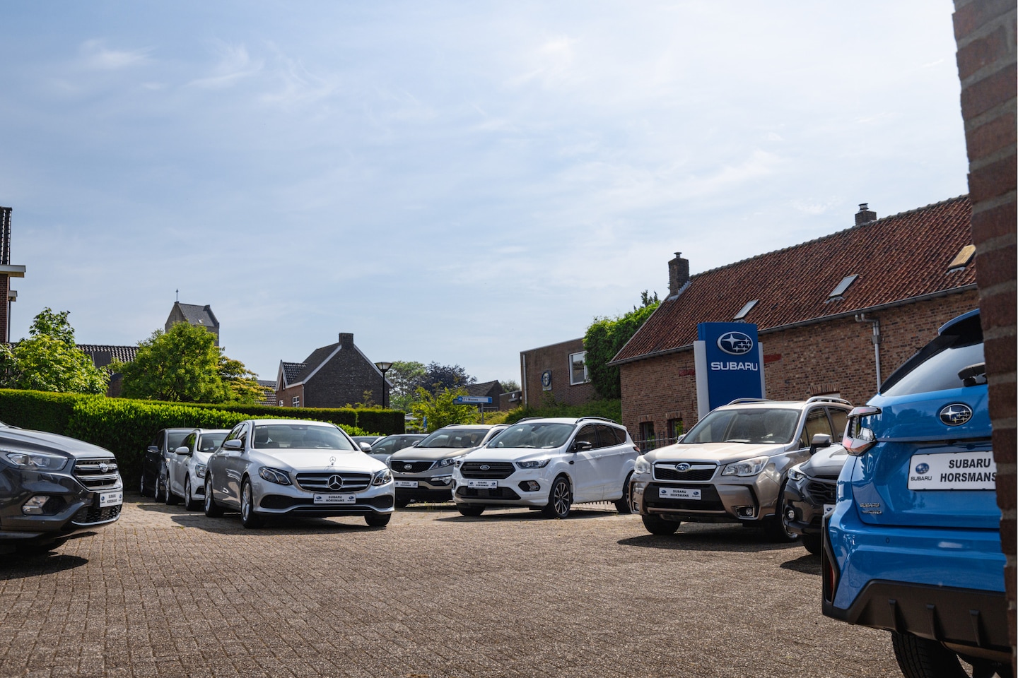 Toyota C-HR - 1.8 Hybrid 140 Dynamic Team Navi LED ACC Camera - AutoWereld.nl