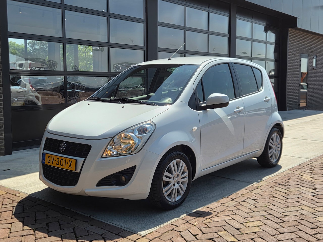 Suzuki Splash - 1.0 VVT Exclusive EASSS 1.0 VVT Exclusive EASSS - AutoWereld.nl