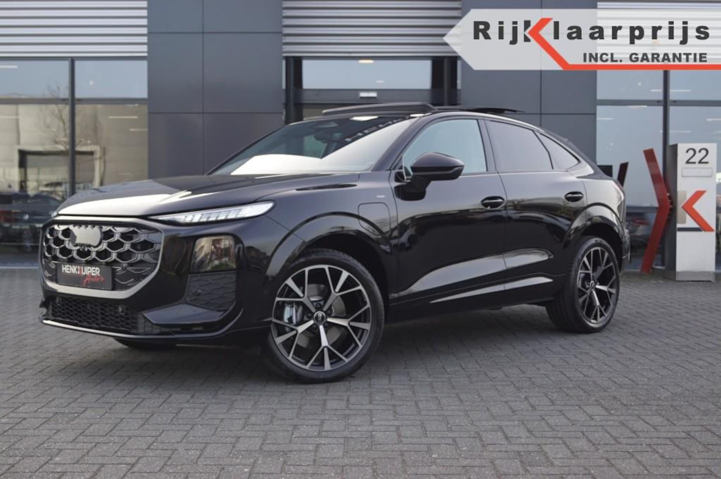 Audi Q3 Sportback - e-Hybrid S-Line 272pk/Panodak/Camera/20 Inch LM/Trekhaak wegklb./ - AutoWereld.nl