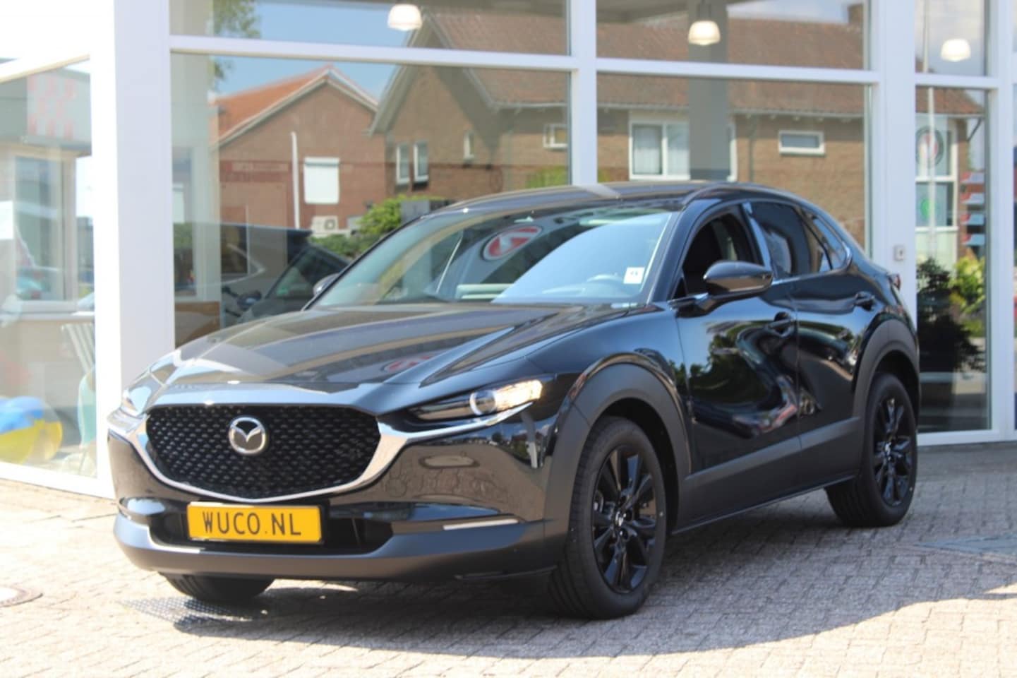 Mazda CX-30 - 2.5 e-SkyActiv-G M Hybrid Homura 2.5 e-SkyActiv-G M Hybrid Homura , Head-up display, Adap. cruise - AutoWereld.nl
