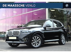 BMW X3 - xDrive30e Automaat / Panoramadak / Trekhaak / Laserlight / Sportstoelen / Head-Up / Parkin
