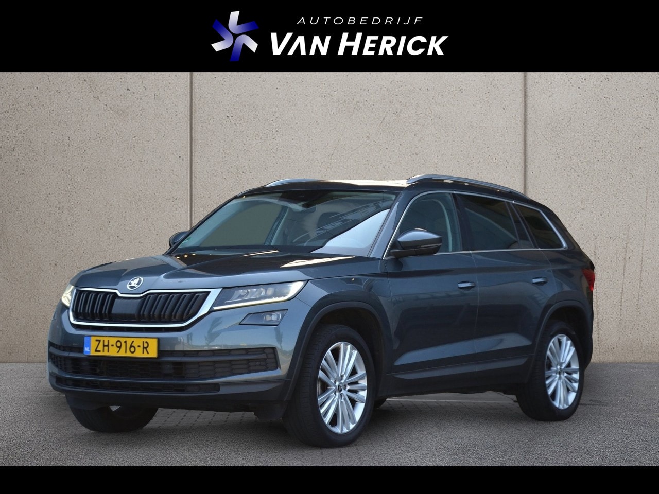 Skoda Kodiaq - 1.5 TSI Business Edition 7p. Automaat | Panoramadak | Trekhaak | Achteruitrijcamera - AutoWereld.nl
