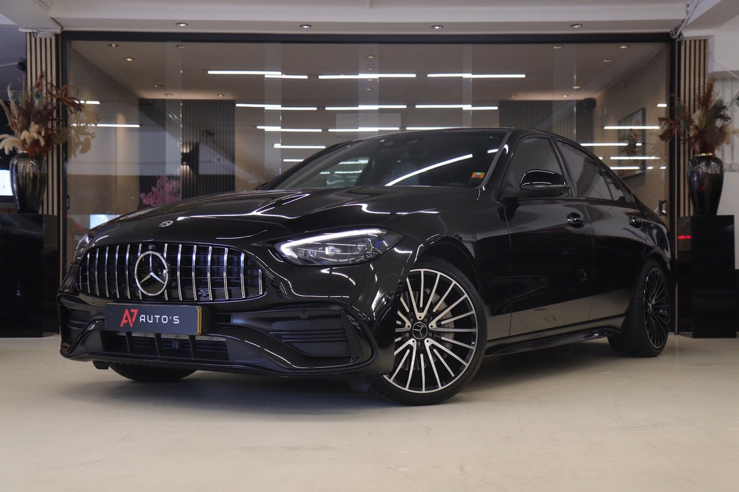 Mercedes-Benz C-klasse - 300 AMG/KEYLESS/SFEERVER/MEMORY/360CAM/CARPLAY/VOL - AutoWereld.nl