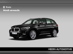 BMW X1 - xDrive25e eDrive Edition | M-sport | Navigatie Plus | Achteruitrijcamera | Sportstoelen |