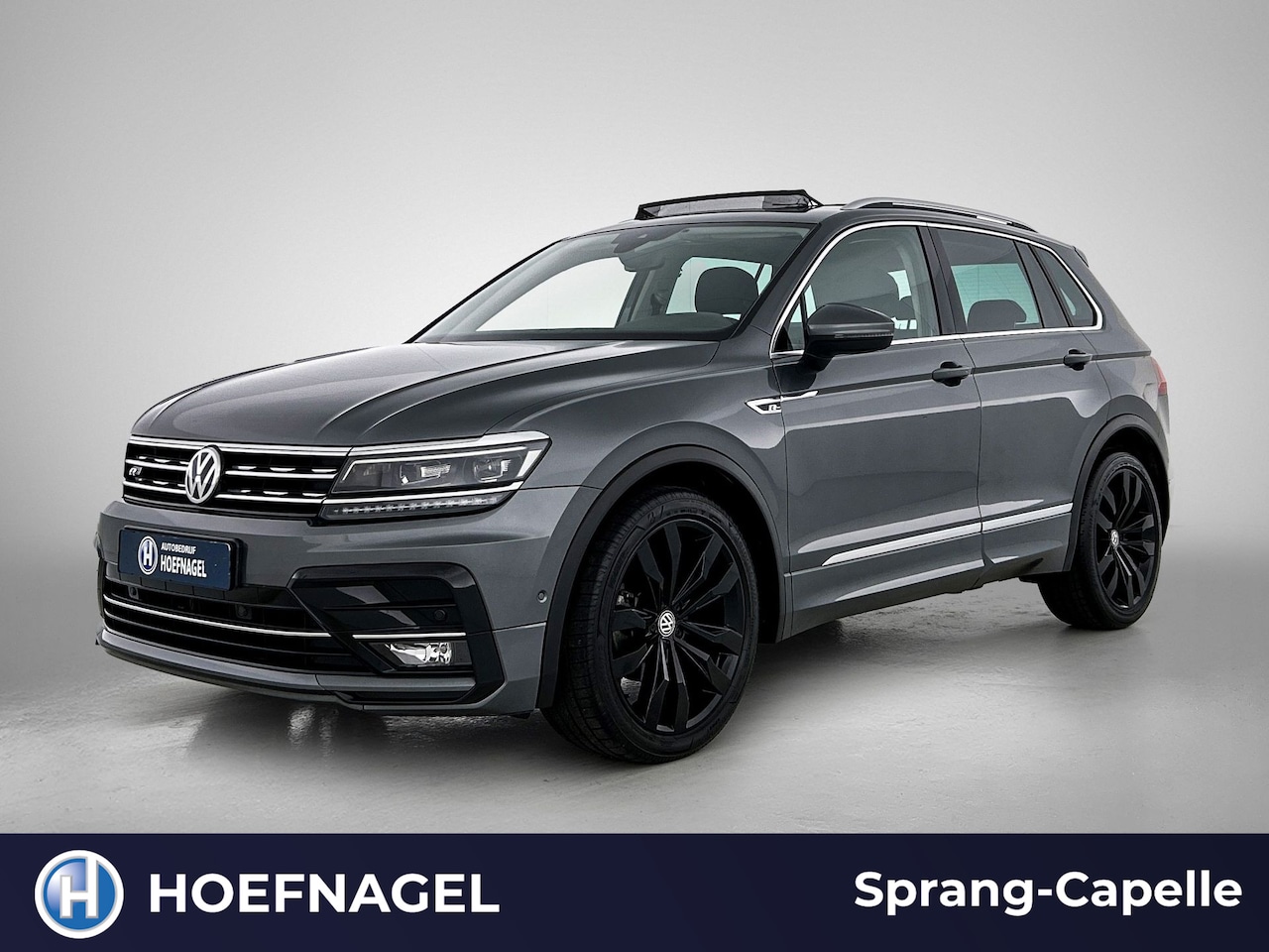 Volkswagen Tiguan - 1.5 TSI R-Line | Schuifdak | Camera | Adaptive Cruise | CarPlay | Virtual Cockpit - AutoWereld.nl