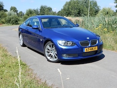 BMW 3-serie Coupé - 335i High Executive Bi-Turbo 306 pk | 1e + 2e Eigenaar (Vader/Zoon) | 100% BMW-specialisten onderhouden!