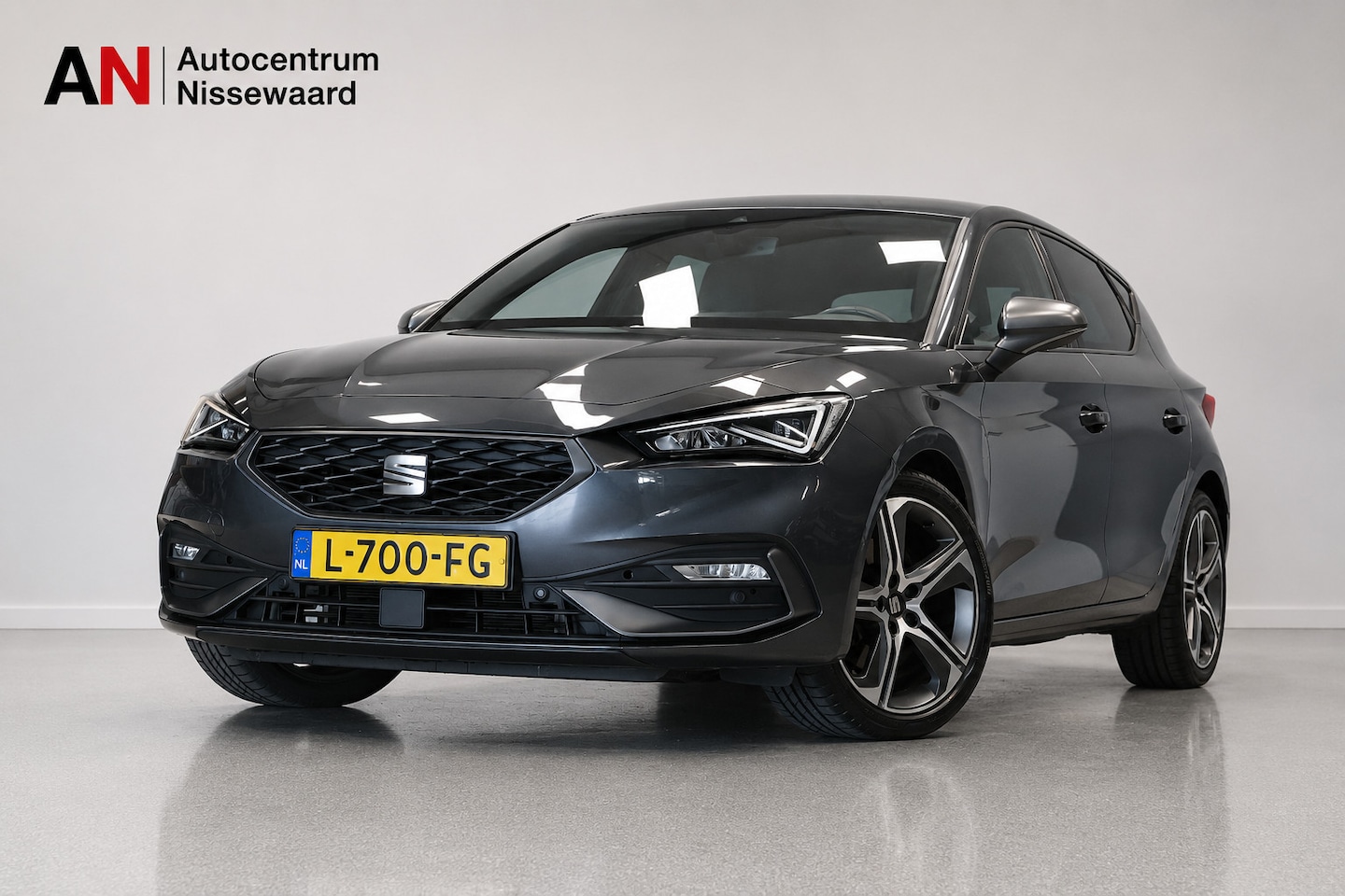 SEAT Leon - 1.5 eTSI FR Business Intense |Carplay|Stoelverwm|Adaptive| - AutoWereld.nl