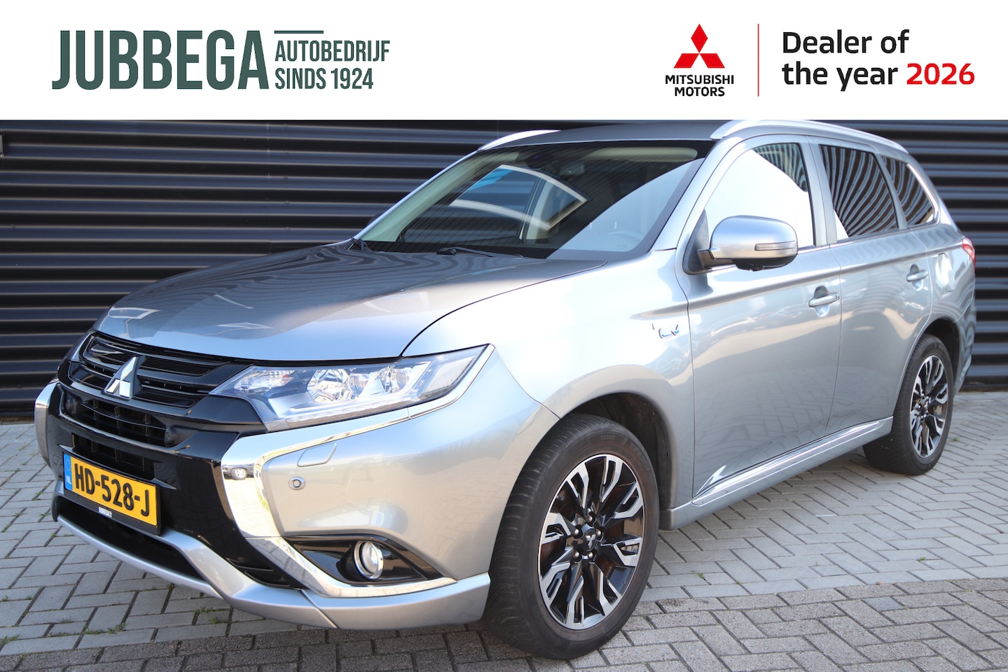 Mitsubishi Outlander - 2.0 PHEV Instyle 360 Camera, Trekhaak, Leer, E. Achterklep - AutoWereld.nl