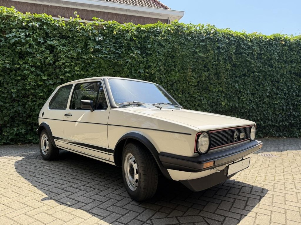 Volkswagen Golf - 1.6 GTI Mk1 Origineel NL auto - Alpine White (L90E) - AutoWereld.nl