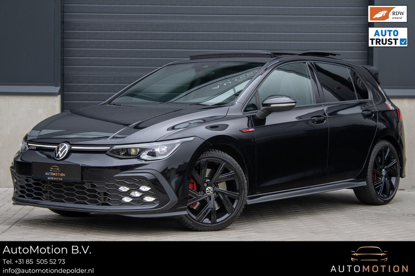 Volkswagen Golf - 2.0 TSI GTI PANO CAMERA MISTLAMPEN IQ STOELVERWARMING - AutoWereld.nl