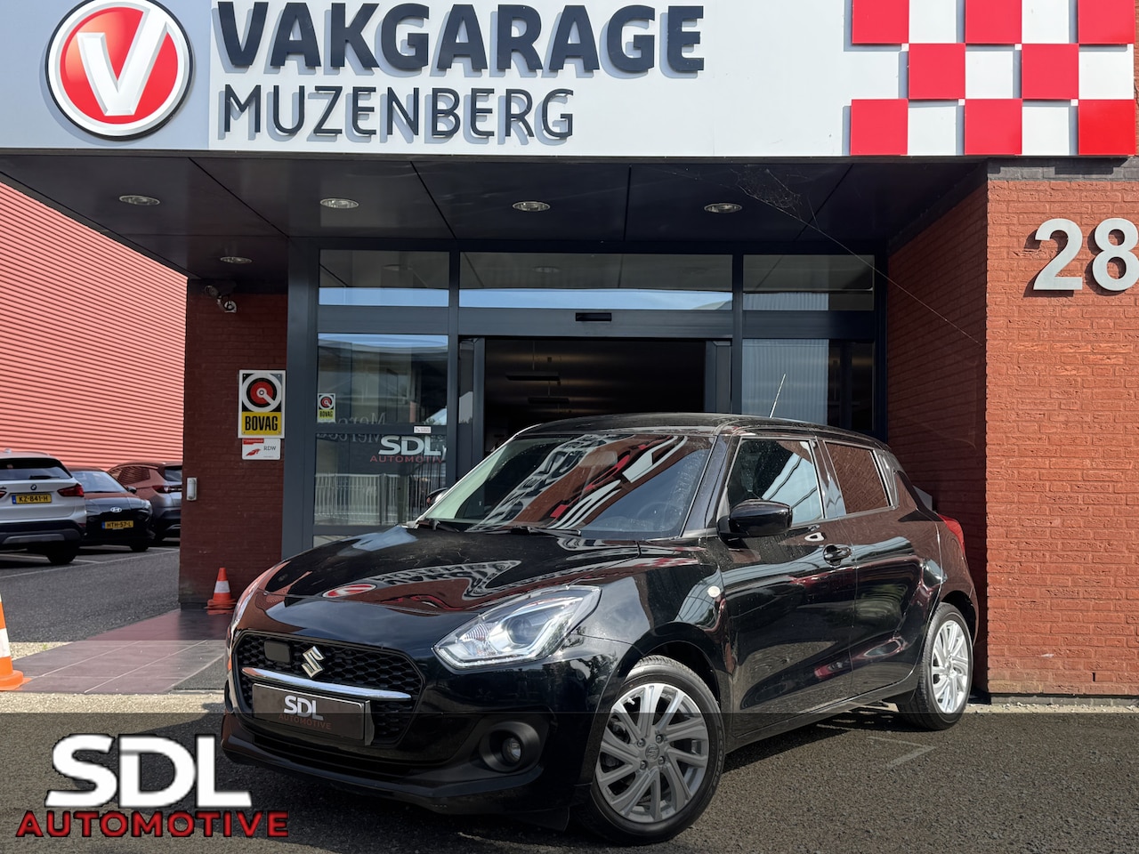 Suzuki Swift - 1.2 Style Smart Hybrid // NAVI // CAMERA // STOELVERWARMING // ADAPTIVE CRUISE // AIRCO // - AutoWereld.nl