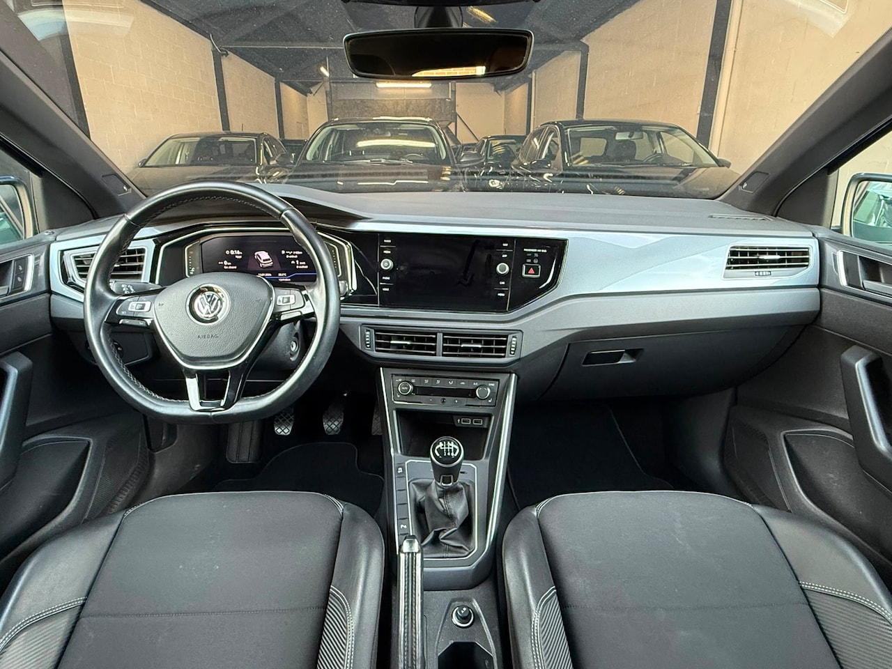 Volkswagen Polo - 1.0 TSI R-Line Digital Dash| Achteruitrijcamera 2018 - AutoWereld.nl