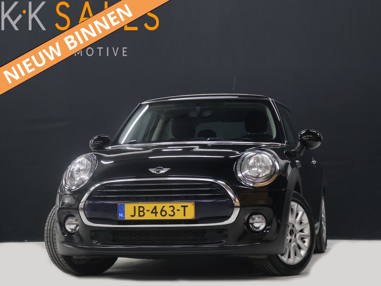 MINI 3-Deurs - 1.5 Cooper Business [CRUISE CONTROL, MULTIFUNCTIONEEL STUURWIEL, NAVIGATIE, CLIMATE, BLUET - AutoWereld.nl