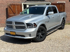 Dodge Ram 1500 - 4X4 5.7 V8 4x4 Crew Cab 5'7