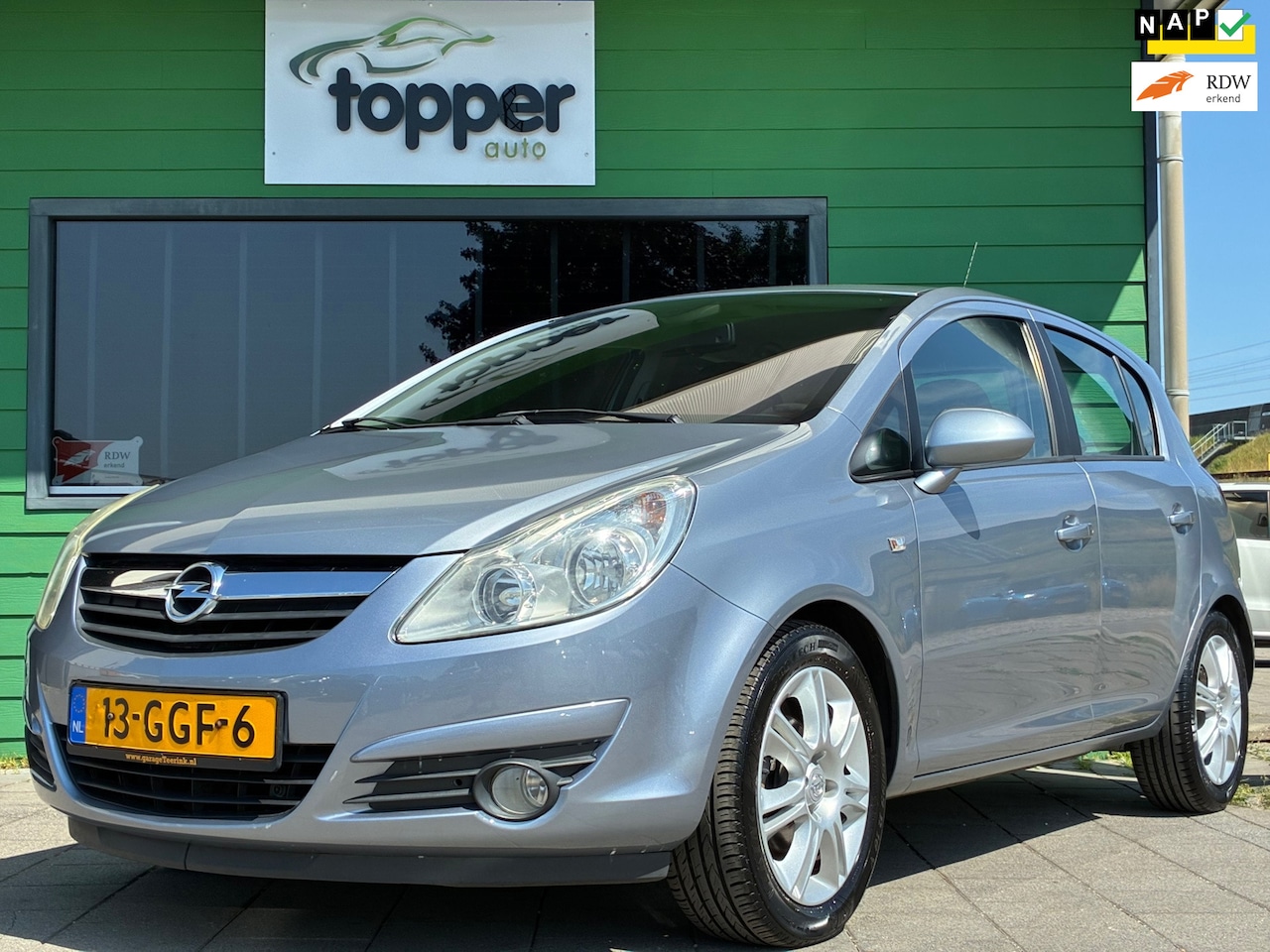 Opel Corsa - 1.4-16V Cosmo|2e Eigenaar|Automaat|Climatronic|Nieuwe APK|NAP| - AutoWereld.nl