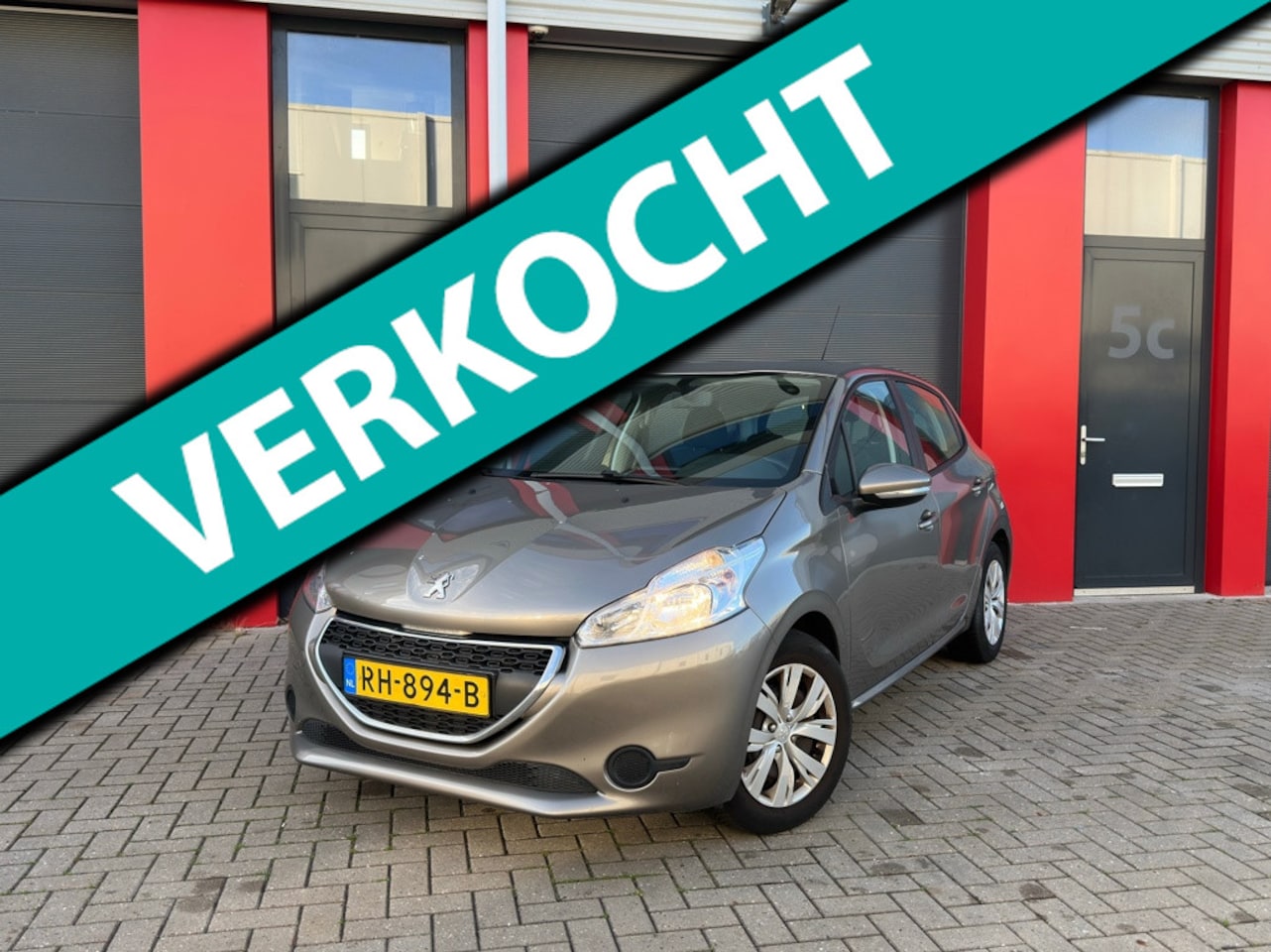 Peugeot 208 - 1.2 VTi Access NW D.Riem + apk Navi Cruise airco