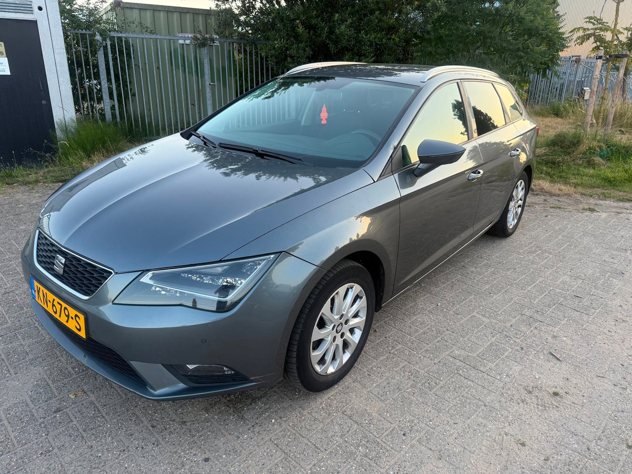 SEAT Leon ST - 1.6 TDI Style 2016 Airco, Navi Cruise, P.sensoren - AutoWereld.nl