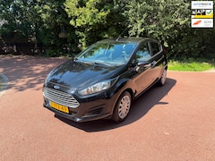 Ford Fiesta - 1.0 Style / Navi / Airco / Aux / NAP / Apk / 5d