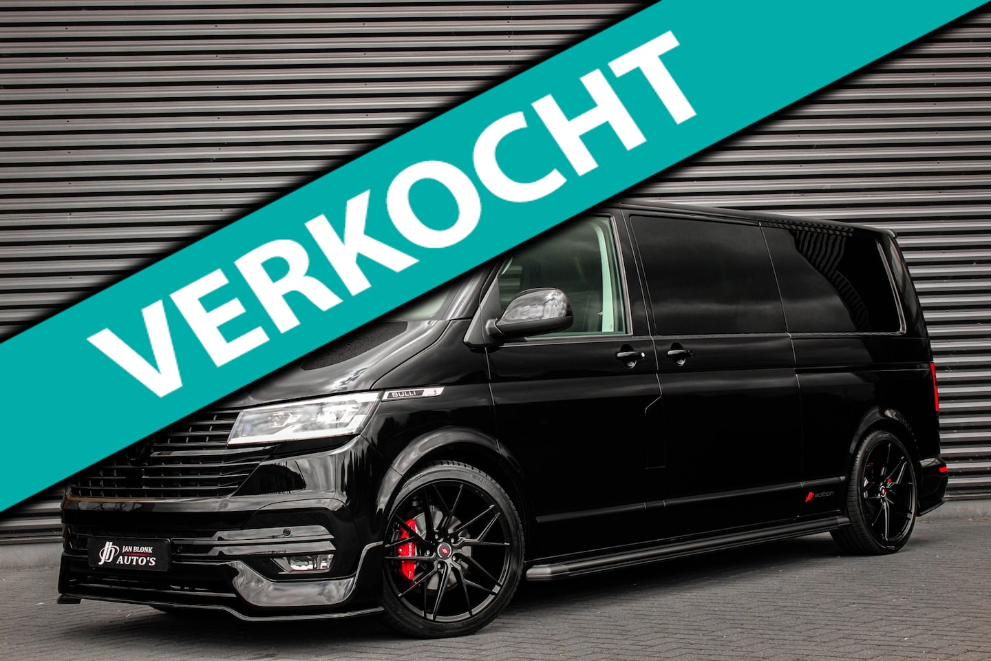 Volkswagen Transporter - 2.0 TDI L2H1 150PK BULLI DC DUBBEL CABINE / LEIGHTONVANS BODYKIT / FULL OPTIONS / LEDER / - AutoWereld.nl