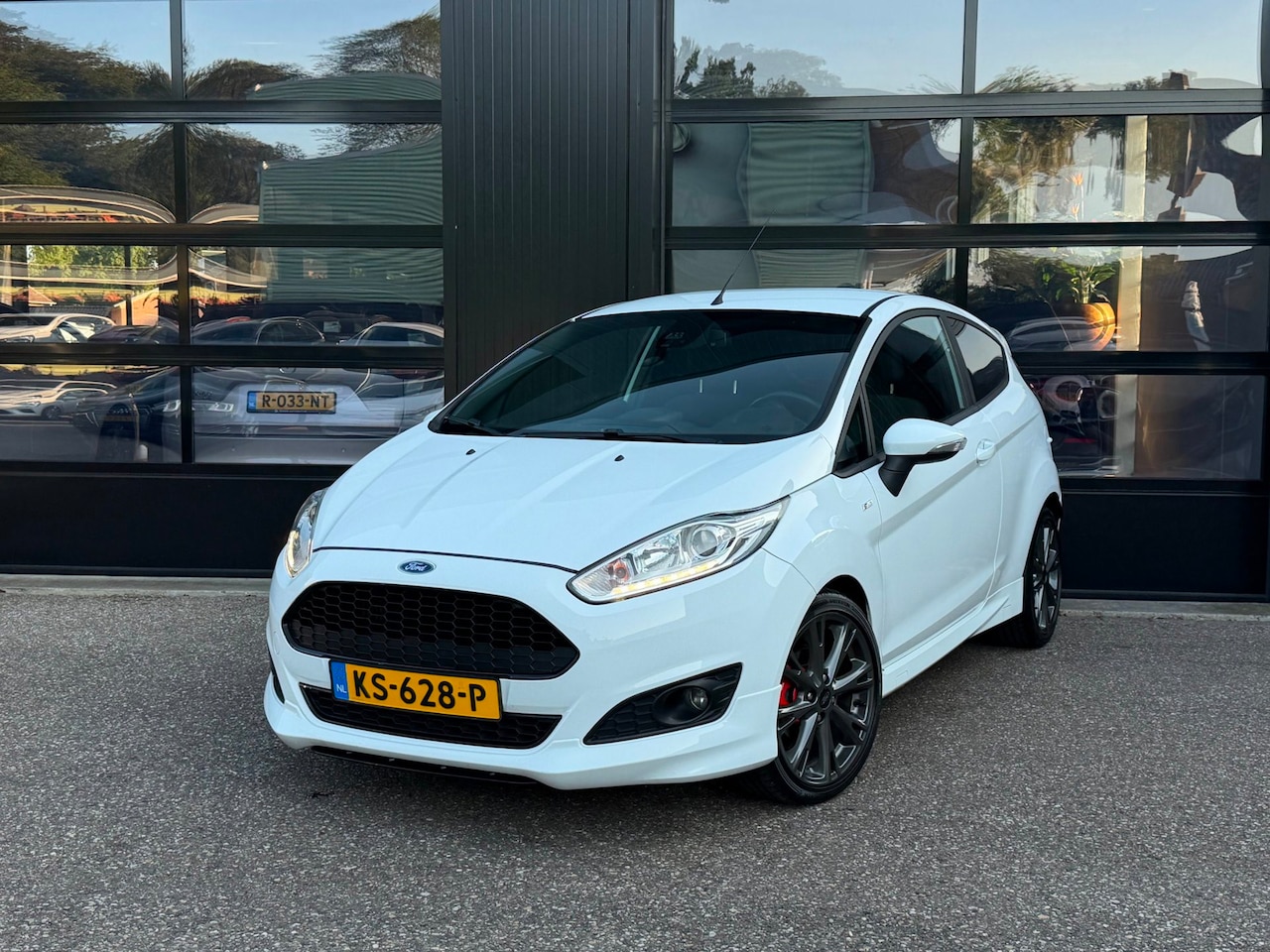 Ford Fiesta - 1.0 EcoBoost ST Line LED Navi Camera - AutoWereld.nl