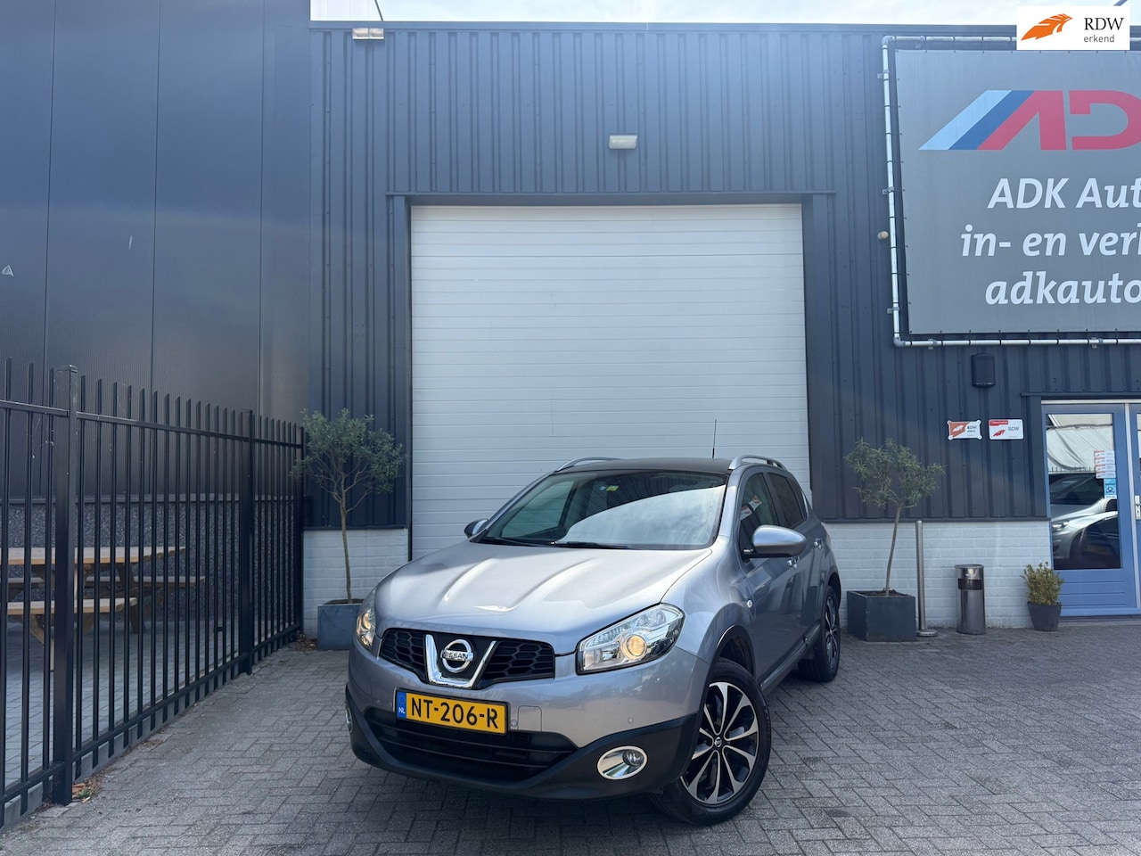 Nissan Qashqai - 2.0 Tekna AUTOMAAT/PANO/STOELVERW/CLIMA/CRUISE - AutoWereld.nl