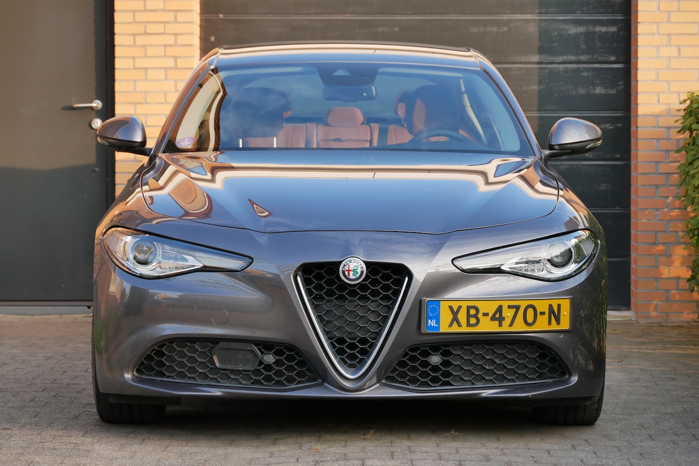 Alfa Romeo Giulia - 2.0T Super Veloce interieur - NL auto - Uitzonderlijke en originele staat! - AutoWereld.nl