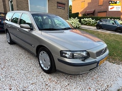 Volvo V70 - 2.4 7-Persoons/Nwe Distributie&APK