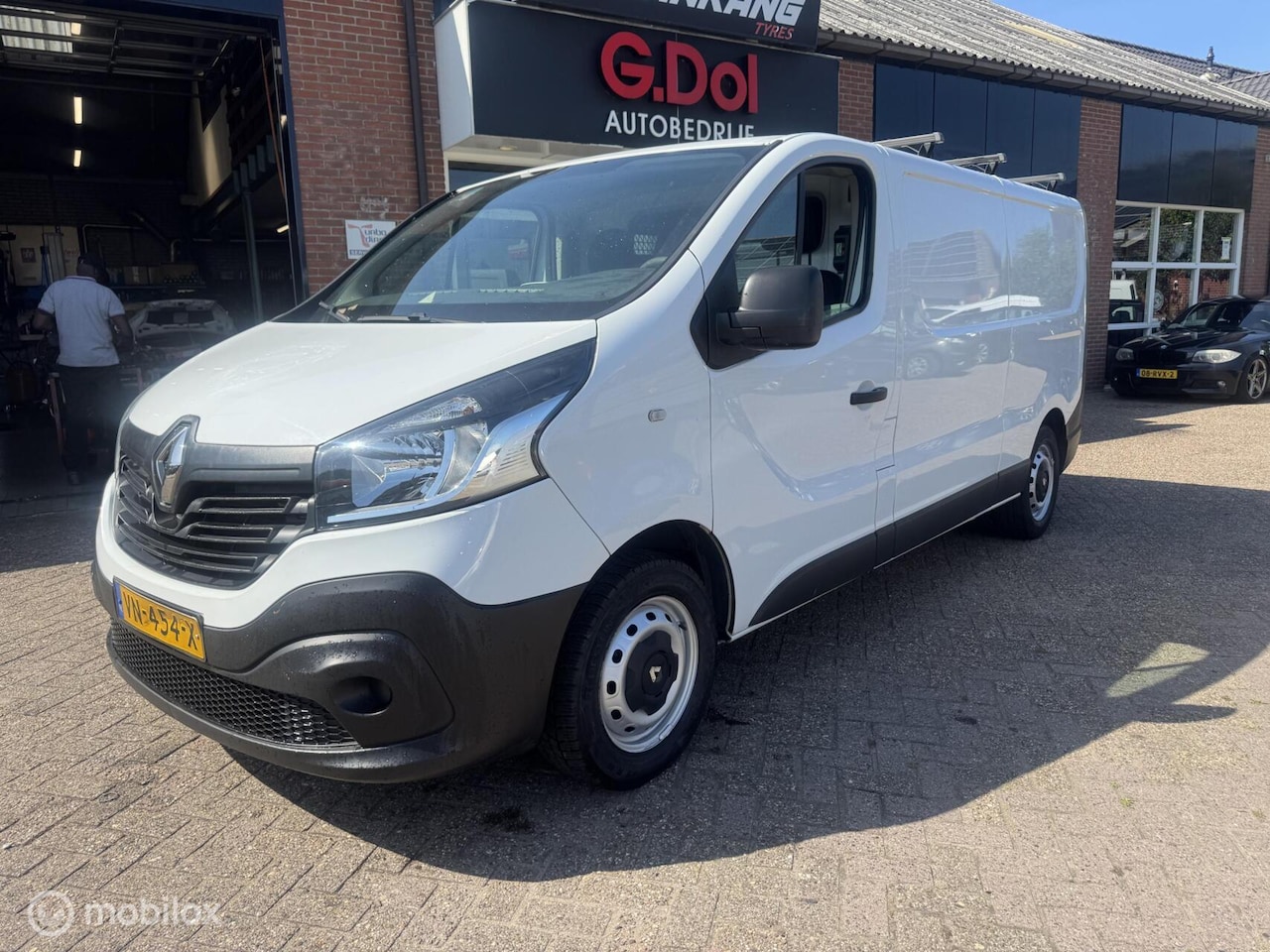 Renault Trafic - bestel 1.6 dCi T29 L2H1 Comfort 95198 KM - AutoWereld.nl