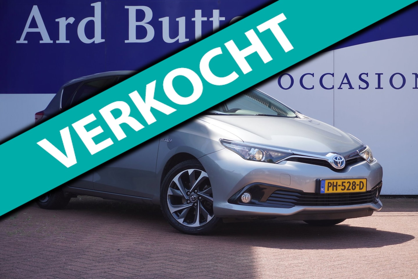 Toyota Auris - 1.8 Hybrid Lease Pro + Led+navigatie+camera+17"Lmv = COMPLEET DEALER ONDH !! - AutoWereld.nl