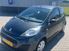 Peugeot 107 - 1.0 Black & Silver