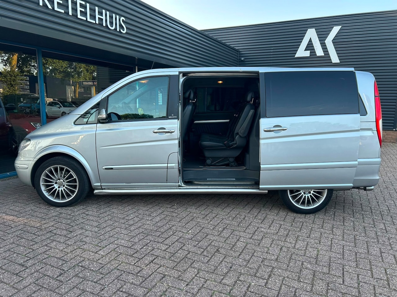 Mercedes-Benz Viano - 2.2 CDI DC Trend Lang|Dubbele Schuifdeur|Camera|Keurige bus !!