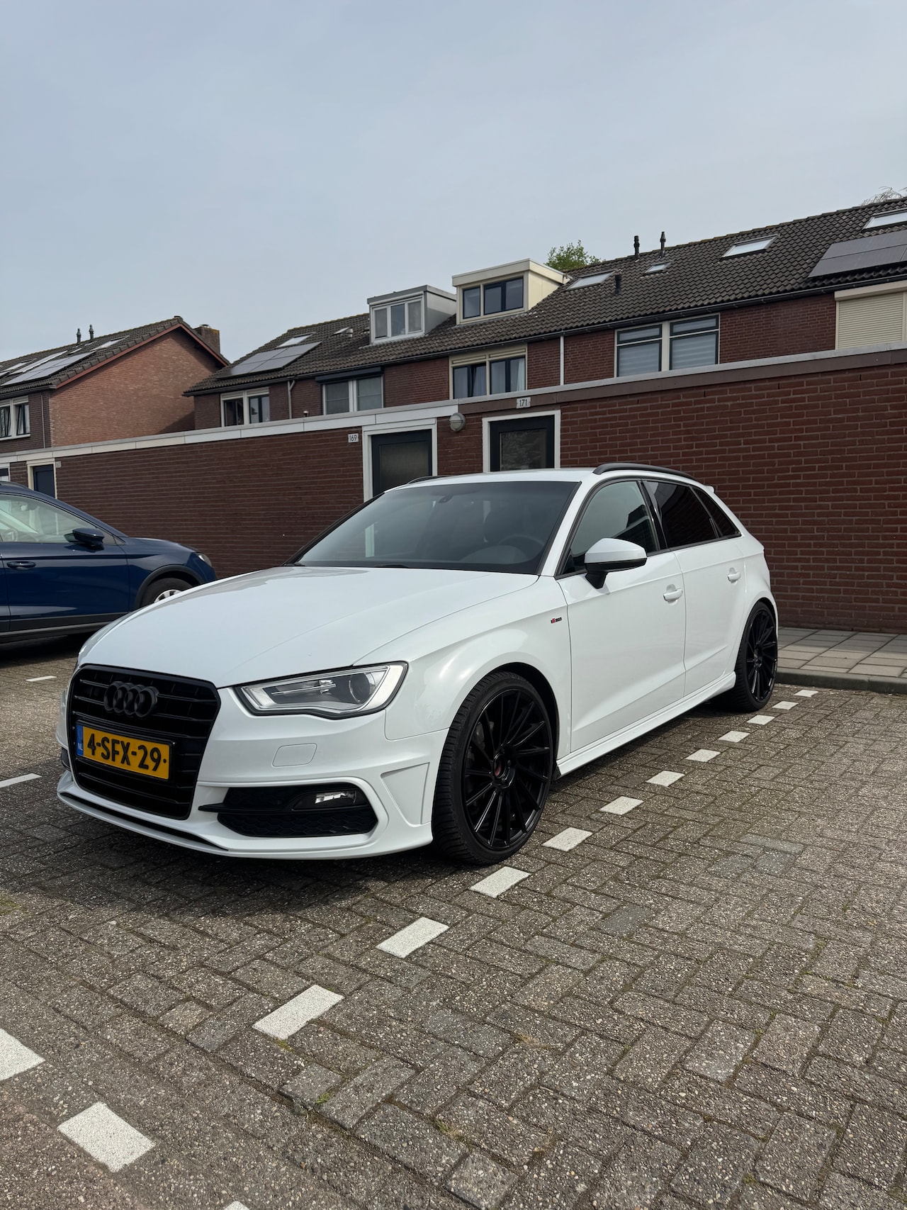Audi A3 Sportback - 1.4 TFSI CoD Ambition Pro Line S - AutoWereld.nl