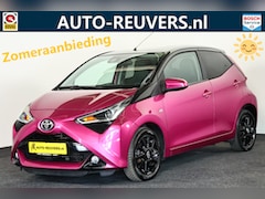 Toyota Aygo - 1.0 VVT-i x-cite / Leder / Aut / CarPlay / Camera / Allseason