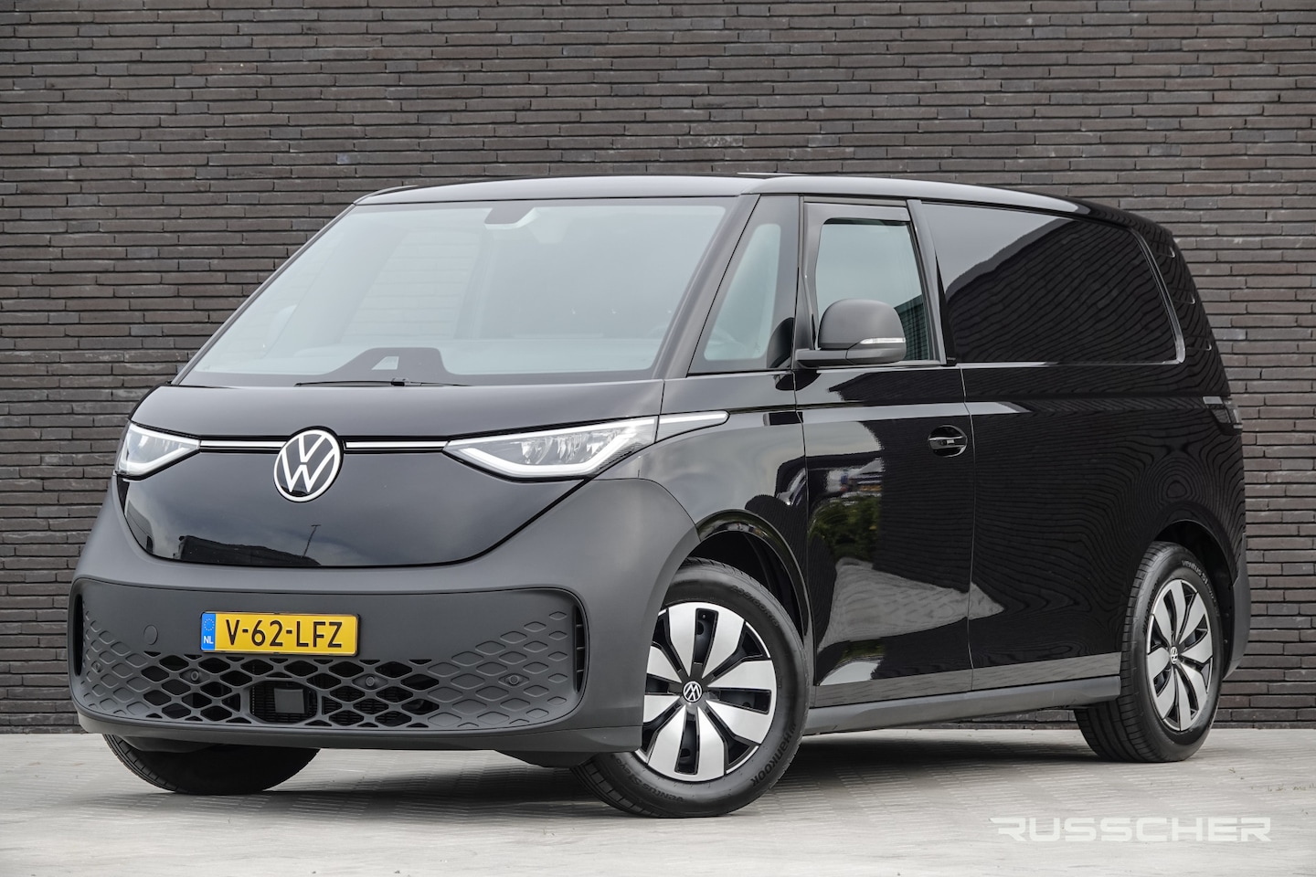 Volkswagen ID. Buzz Cargo - Economy Business 79 kWh 286Pk | Elektrisch | Achteruitrijcamera | Trekhaak | Deepblack - AutoWereld.nl