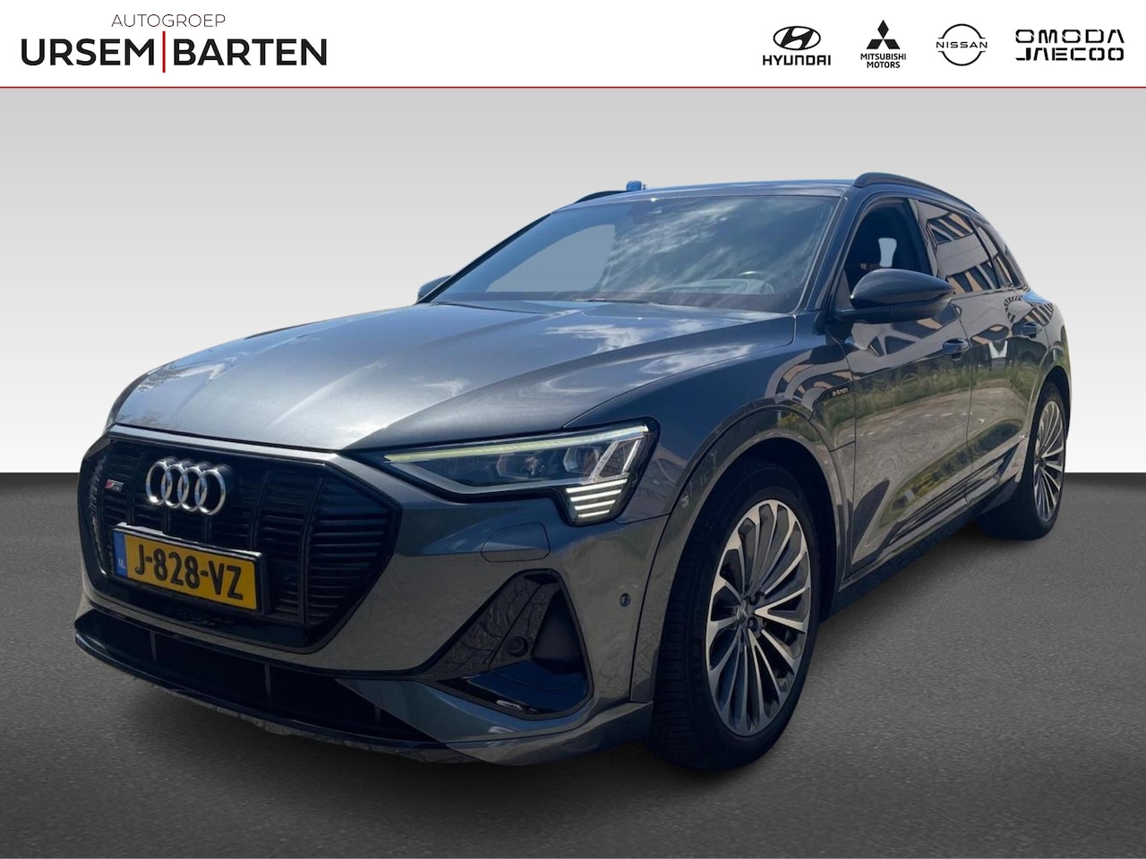 Audi e-tron - 50 quattro Launch edition Vorsprung 71 kWh | Alarmsysteem | Elektrisch glazen panorama-dak - AutoWereld.nl