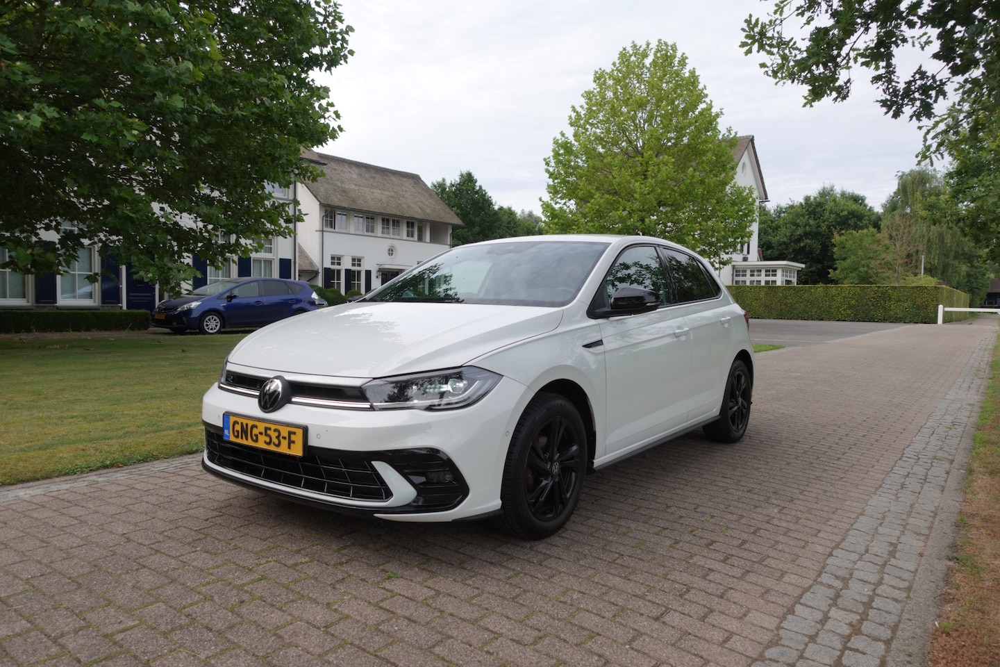 Volkswagen Polo - 1.0 TSI R-Line Business | I.Q. Light | Camera | PDC | CarPlay | - AutoWereld.nl