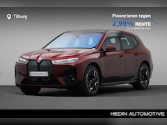 BMW iX - xDrive40 Executive 77 kWh | Driving Assistant Professional | Trekhaak | Stoelventilatie |