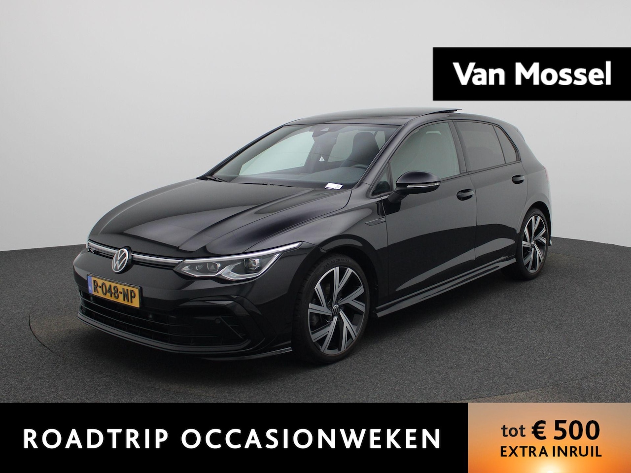 Volkswagen Golf - 1.5 eTSI R-Line | IQ-LIGHT | PANORAMADAK | NAVIGATIE  | SFEERVERLICHTING | ADAPTIVE CRUISE - AutoWereld.nl