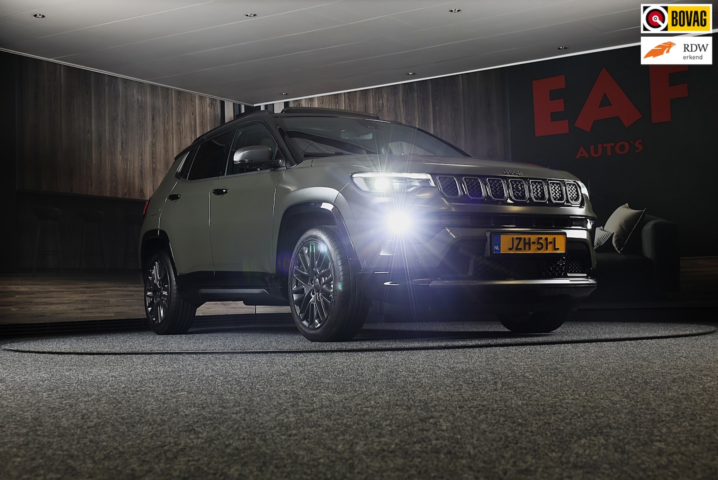 Jeep Compass - 1.3T S / AUT / Navi / Acc / Lane Assist / Dode Hoek / Leder / Memory / 360 Camera / Elek S - AutoWereld.nl
