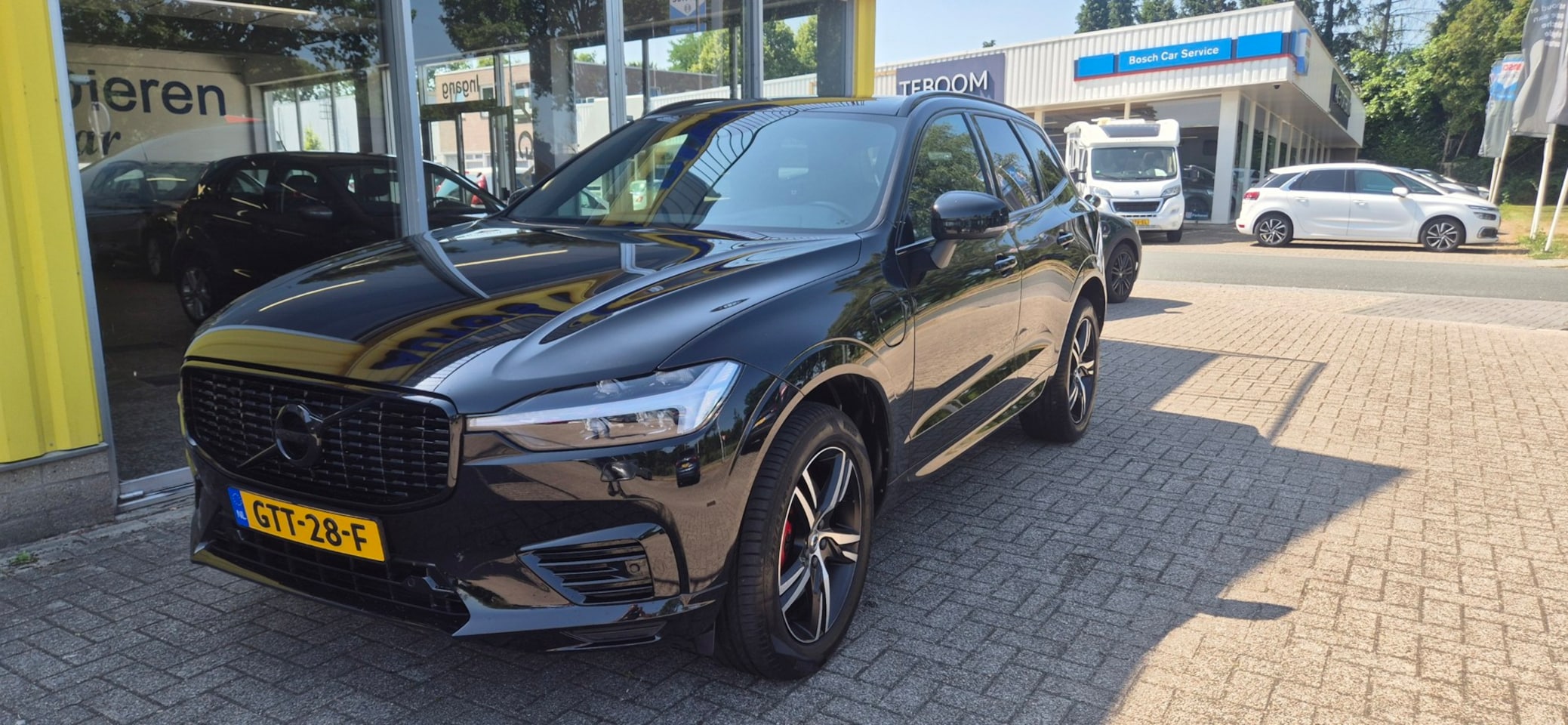 Volvo XC60 - 2.0 Recharge T6 AWD R-Design 2.0 Recharge T6 AWD R-Design - AutoWereld.nl