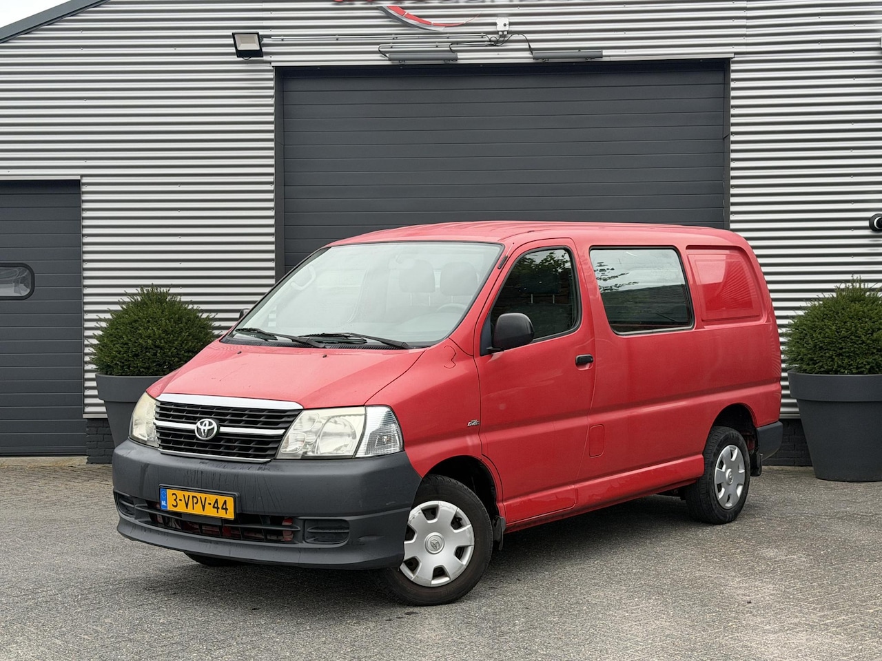 Toyota HiAce - 2.5 D-4D KWB 2.5 D-4D KWB - AutoWereld.nl