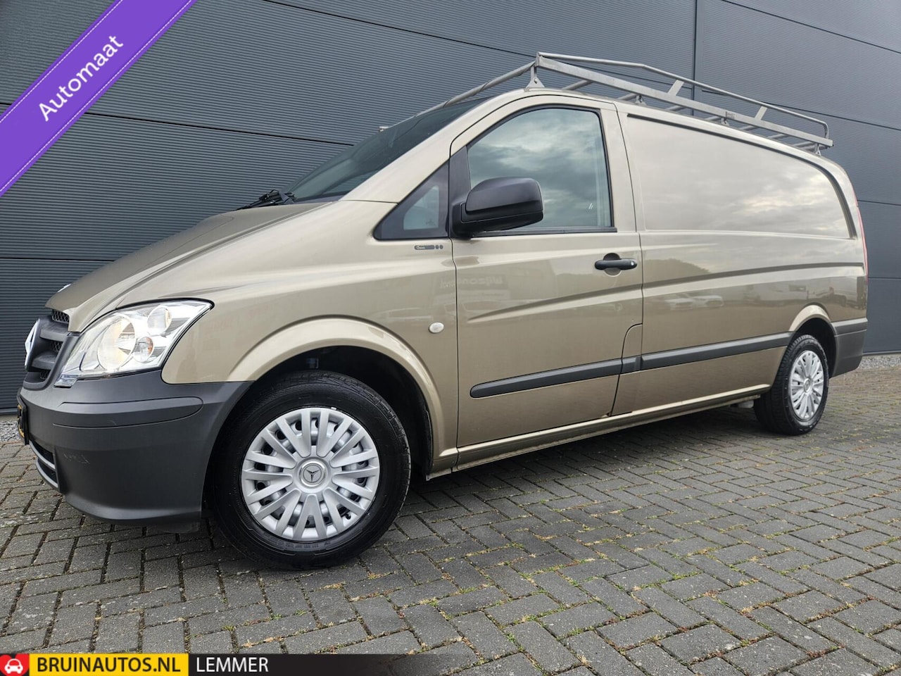 Mercedes-Benz Vito - 2.2 CDI Airco Camera Automaat Trekh 3-zits 136pk - AutoWereld.nl