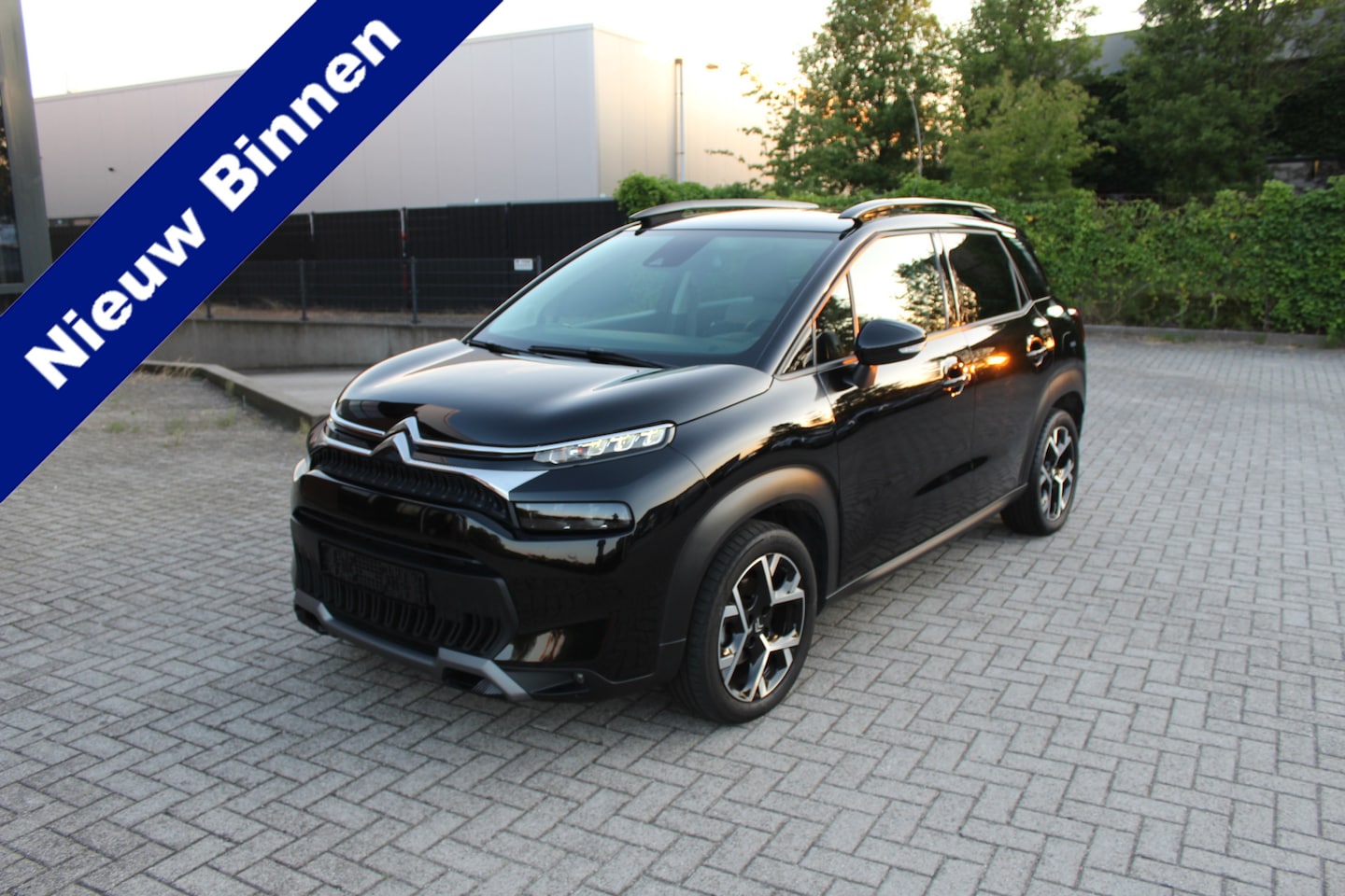 Citroën C3 Aircross - 1.2 PureTech Max Clima-Cruise-Navi-Camera-Carplay-Stoelverwarming - AutoWereld.nl