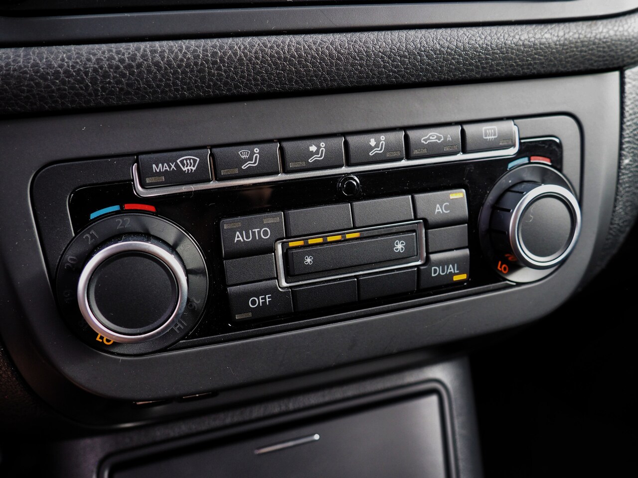 Volkswagen Golf Plus - 1.4 TSI Trendline CLIMA PARKEER S. NAVI AUTOM.