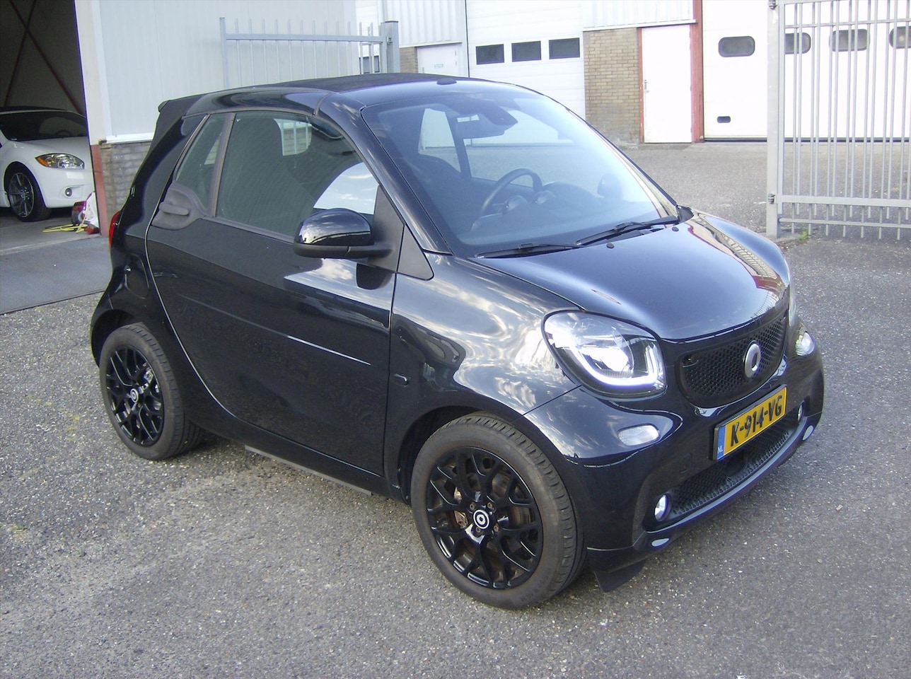 Smart Fortwo cabrio - Electric 75pk Electric Drive EQ - AutoWereld.nl