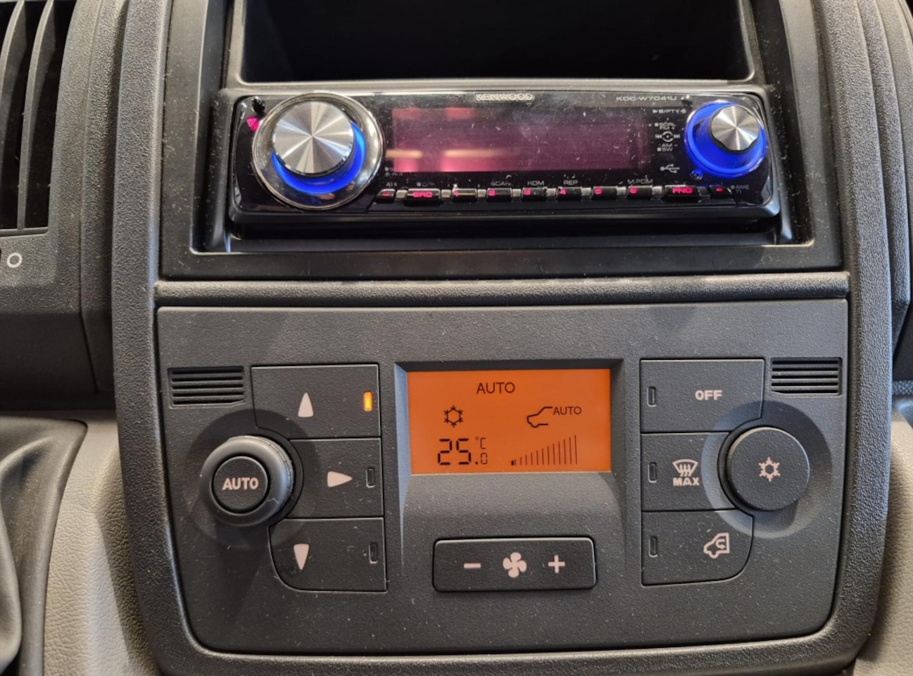 Citroën Jumper - 2.2 HDI 33 L2H2 100 DC - AutoWereld.nl